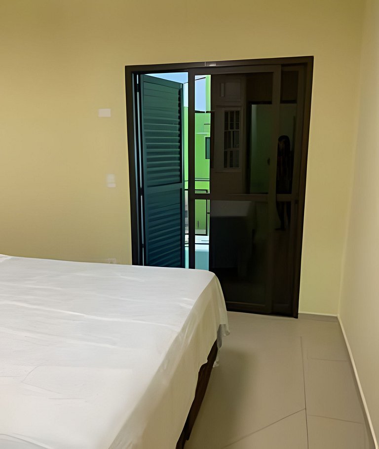 Quarto para você na Liberdade Casa com Piscina!